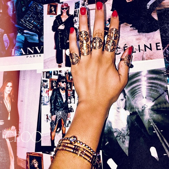 NWT - Cross Gold Rings ( Set of Two ) - Picture 3 of 7